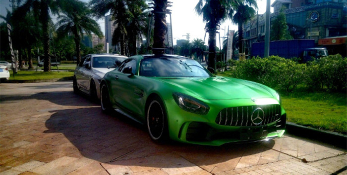 綠魔——梅賽德斯AMG GT R